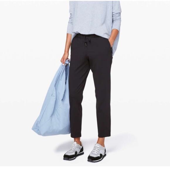 Lululemon On The Fly Black Pants - Picture 1 of 9